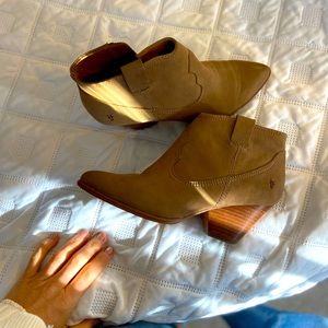 Frye Heel Ankle Boots Size 7.5